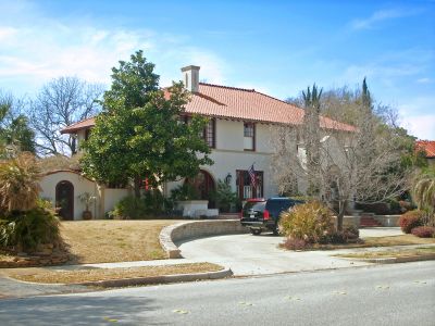 1410 Mistletoe Drive, 2010
Retrieved with permission from Flickr. All rights retained by original owner.
