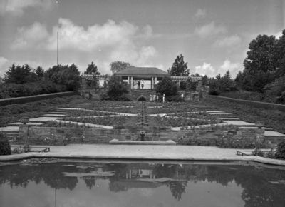 Fort Worth Botanical Gardens 1942
W.D. Smith Commercial Photography Negatives. The University of Texas at Arlington Library, Special Collections.
