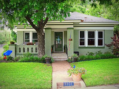 1101 Clara St., 2013 Photo by Jim Peipert
