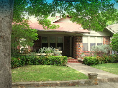 1108 Clara St., 2013
Photo by Jim Peipert
