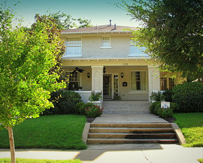 1135 Mistletoe Drive, 2013
Photo by Jim Peipert
