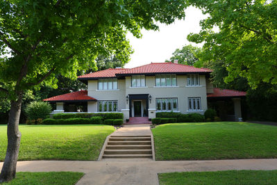 1408 Mistletoe Drive, 2013
Photo by Brian Luenser
