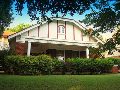 2211 W. Magnolia Ave., 2013
Photo by Jim Peipert
