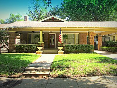 2228 Mistletoe Ave., 2013 Photo by Jim Peipert
