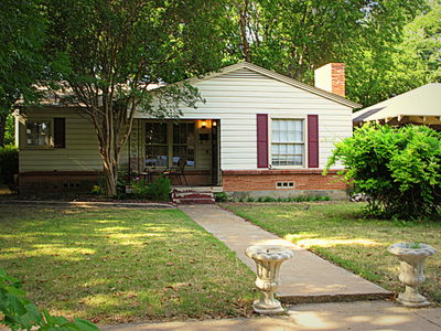 2311 Irwin St., 2013
Photo by Jim Peipert
