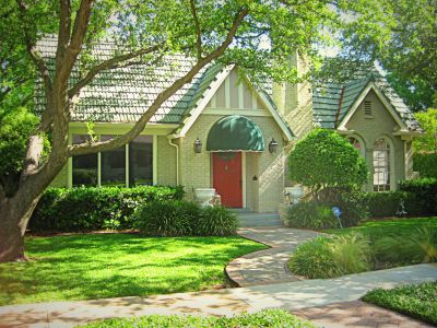 2346 Harrison Ave., 2013 
Photo by Jim Peipert
