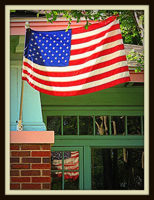 Flying the flag, 2239 Mistletoe Blvd., 2013
Photo by Jim Peipert
