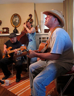 Music Night at the home of Jeff Gibbons on Harrison Avenue, July 4, 2013
Photo by Jim Peipert
